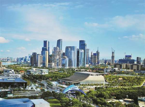 住深全国政协委员建言在前海建国际医学创新示范区