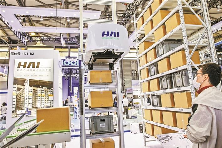 去前海！企业货物一链登机出海